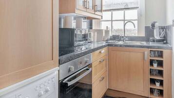 Microwave, oven, stovetop, coffee/tea maker