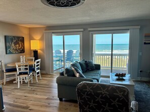 Smart TV - Oceanfront 2 bedroom condo with pool in Carolina Beach (Carolina Beach)
