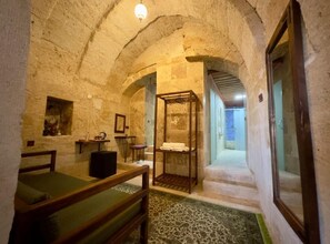 Deluxe Suite | Minibar, individually decorated, individually furnished, desk - Almula Cave Hotel (Avanos)