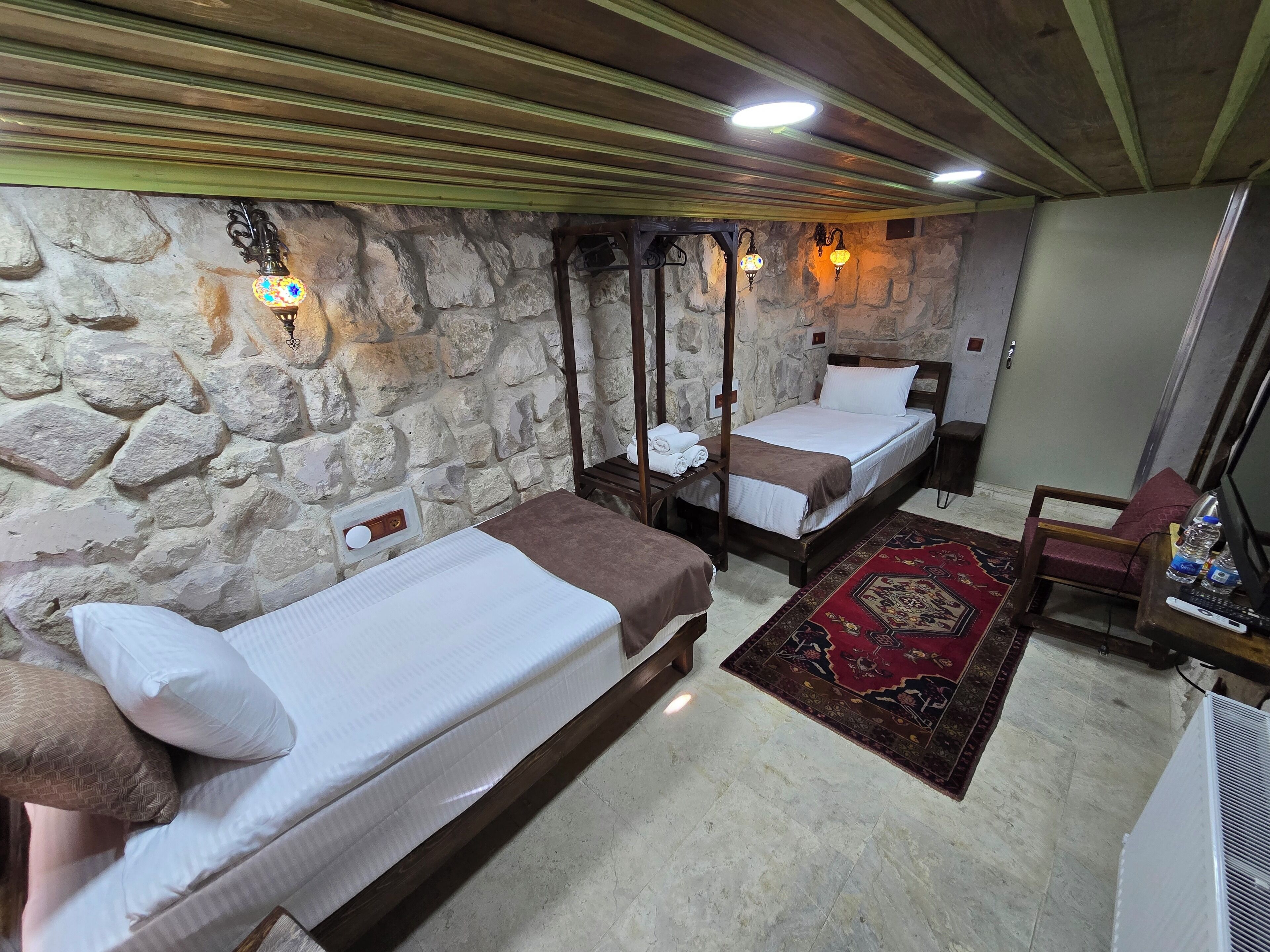 Standard-Zweibettzimmer | Minibar, individuell dekoriert, individuell eingerichtet