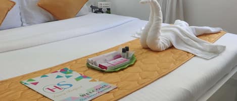 1 chambre, fer et planche à repasser, Wi-Fi gratuit, draps fournis