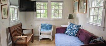 Private Cottage Close to Town CS0047