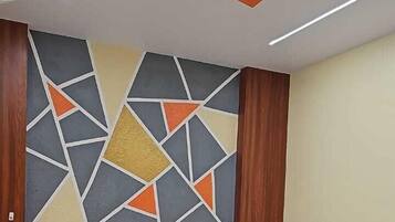 Deluxe Double or Twin Room, Patio | Desk, laptop workspace, free WiFi