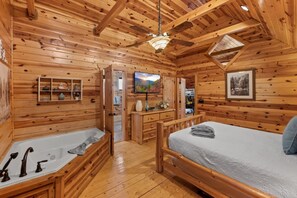 2 室のベッドルーム、デスク、WiFi (無料)、ベッドシーツ