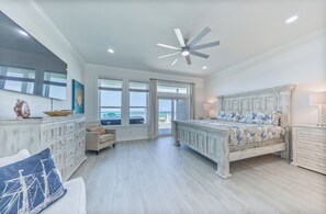 7 bedrooms, WiFi, bed sheets