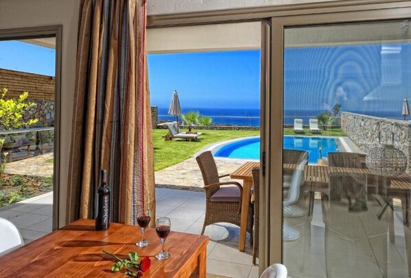 Lyxvilla - 3 sovrum - privat pool - utsikt mot poolen | Terrass/Patio