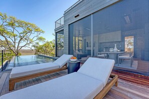 Outdoor dining - Brand new Ocean Park Luxury Home with private pool (Kiawah Island)