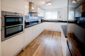 電熱水壺、烤麵包機