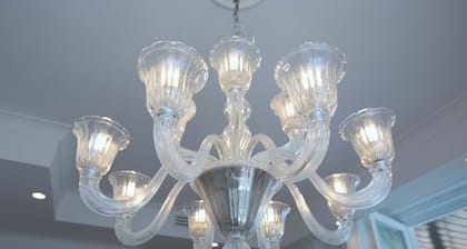 AMORE RENTALS - The Square, Luxury Penthouse with Sea View and Jacuzzi in Piazza Tasso