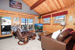 Smart TV, fireplace, video games