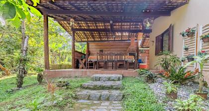 Casa em Paraty com Área Gourmet e Churrasqueira