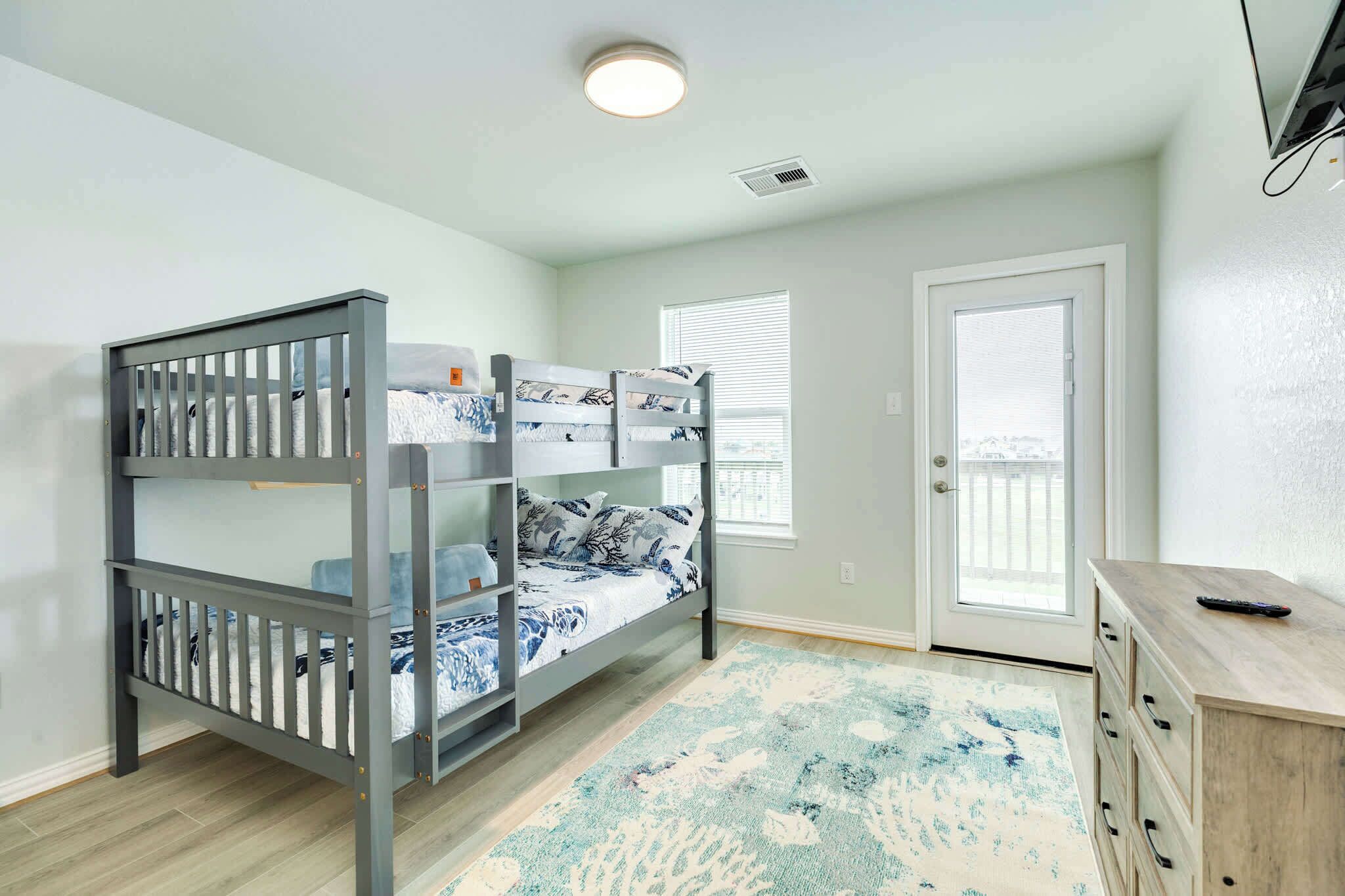 3 多间卧室、熨斗/熨衣板、WiFi、床单