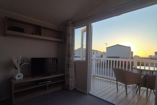Cabin | Living area - Sleeps 8-sea View-pets-pool-parking (Morecambe)