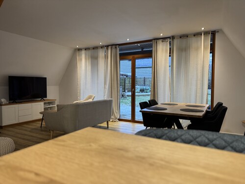 Ferienhaus Reuthsee – Nurdachhaus mit großem Garten & hundefreundlich
