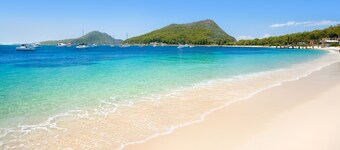 The Bay Haven - with Heated Pool and walk to Beach