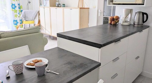 1-4 pers air-conditioning-pool-garden-parking