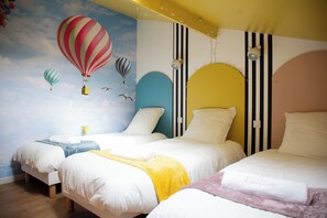 2 bedrooms, WiFi, bed sheets - L'enchantée, 6 pers, 15 min Disneyland Paris, Garden BBQ (Crécy-la-Chapelle)