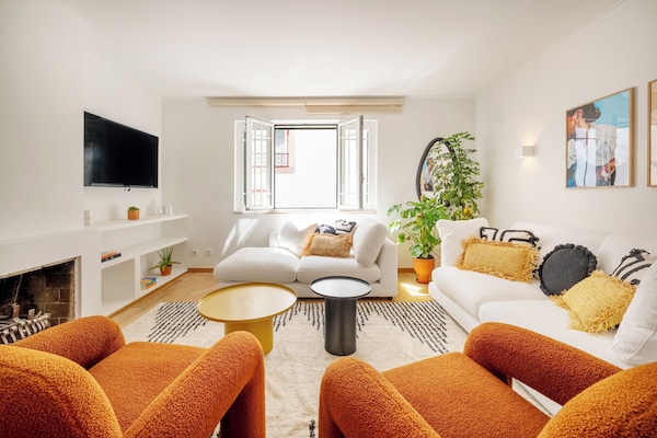 Apartment, Beachside | Living area | Flat-screen TV