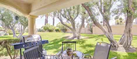 Apartment (2 Bedrooms) | Front of property