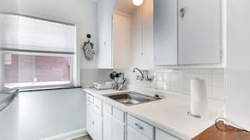 Apartment (1 Bedroom) | Interior