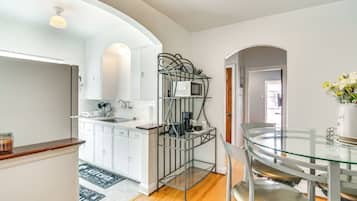 Apartment (1 Bedroom) | Interior