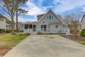Interior - Waterfront Cottage w/ Private Dock in Ocean Pines! (Berlin)