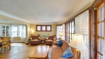 House (2 Bedrooms) | Bahagian dalam
