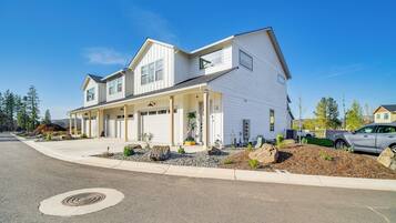 ุงูู
ูุดุฃุฉ ู
ู ุงูุฏุงุฎู