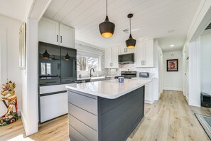 Cottage (3 Bedrooms) | Interior