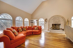 Villa (6 Bedrooms) | Interior