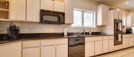 别墅 (6 Bedrooms) | 住宿内部