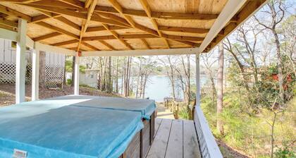 Lake Hamilton Family Gem: Hot Tub & Boat Slip!
