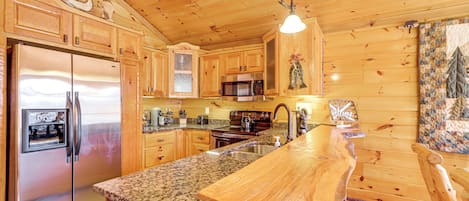 House (2 Bedrooms) | Interior