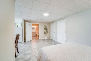 Apartment (0 Bedroom) | Interior - Mtn-view Studio: 18 Mi to Penn State! (Spring Mills)