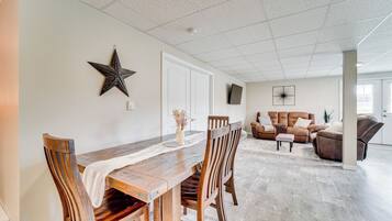 Apartment (0 Bedroom) | Interior