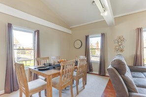 Apartment (2 Bedrooms) | Interior - Walk to Dtwn: Seneca Falls Apt w/ Fire Pit! (Seneca Falls)