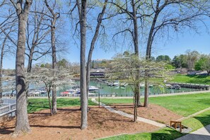 Apartment (2 Bedrooms) | Interior - Waterfront Lake Norman Retreat w/ Pool Access! (Davidson)