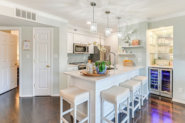 Apartment (2 Bedrooms) | Interior - Waterfront Lake Norman Retreat w/ Pool Access! (Davidson)