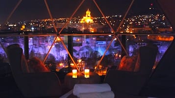 Tente, balcon, vue sur la ville | Vue sur la ville