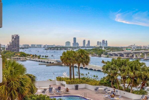 Apartment | 3 bedrooms, desk, Internet