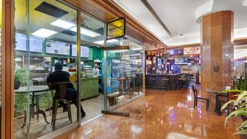 Apartment | 3 bedrooms, desk, Internet