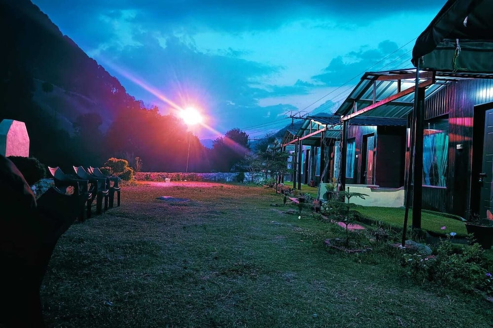 Jayara Resort And Cafe