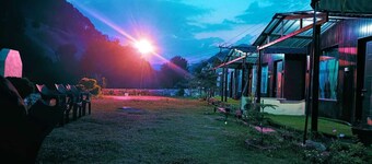 Jayara Resort And Cafe