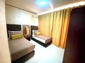 2 soverom, strykejern/-brett, wi-fi (inkludert) og sengetøy