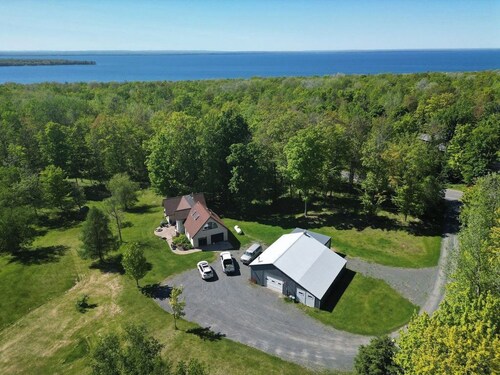 The Farmhouse At Aura Orchards