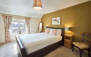 3 Schlafzimmer, Bügeleisen/Bügelbrett, Bettwäsche