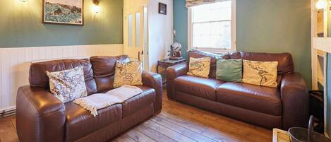 Téléviseur, foyer, bureau