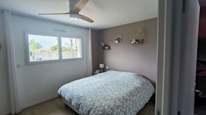 4 bedrooms, iron/ironing board, WiFi - (Pornic)