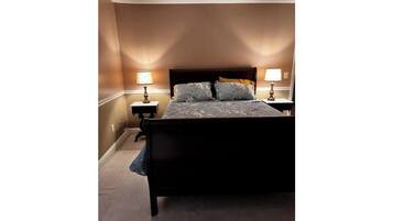 5 bedrooms, iron/ironing board, WiFi, bed sheets