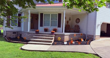 Large spacious house with ample parking for large groups.